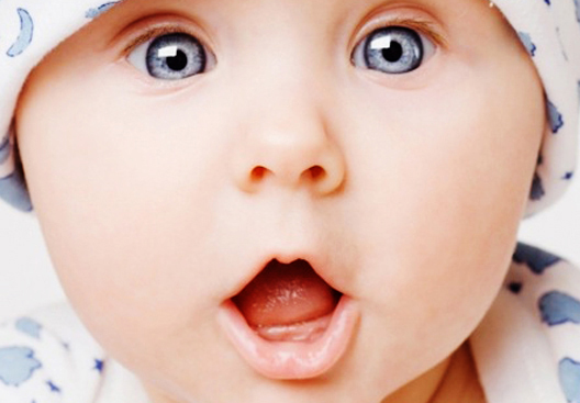 Conheça a real importância do teste do olhinho para os bebês